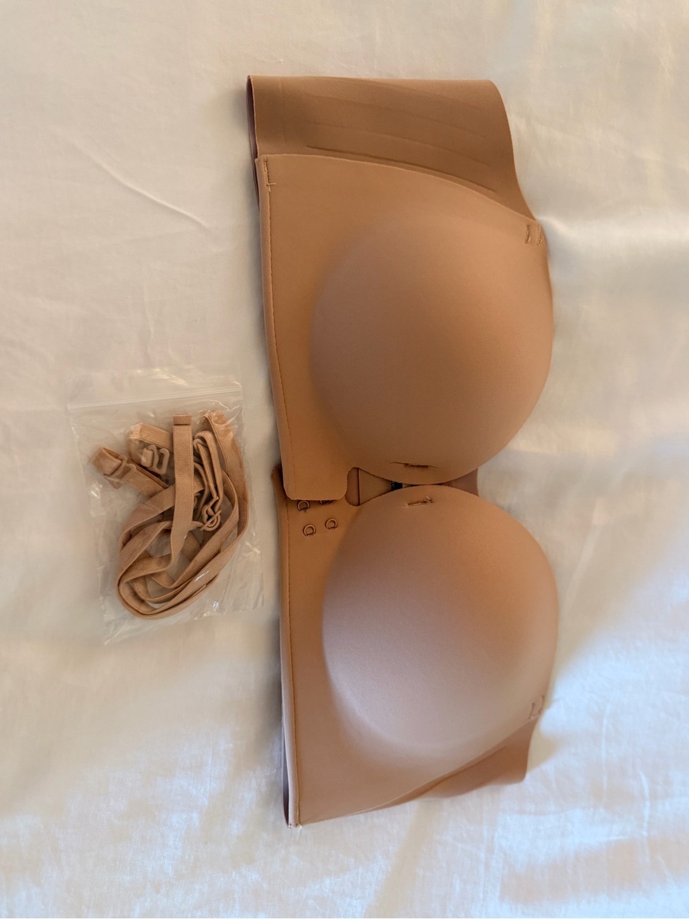 Seamless Strapless Push-Up Bra in Nude